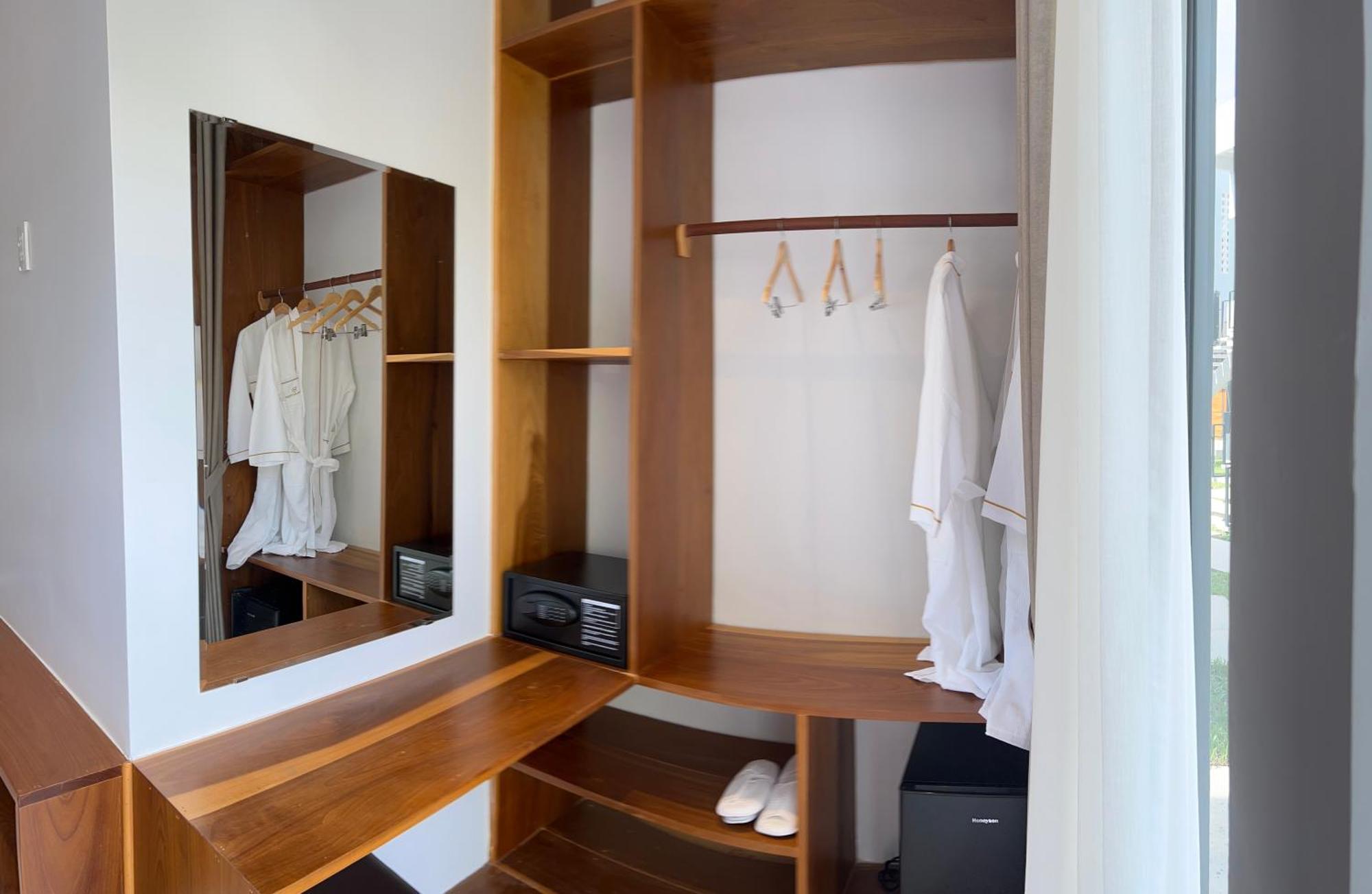 The R&B Boutique Hotel Кампот Екстериор снимка