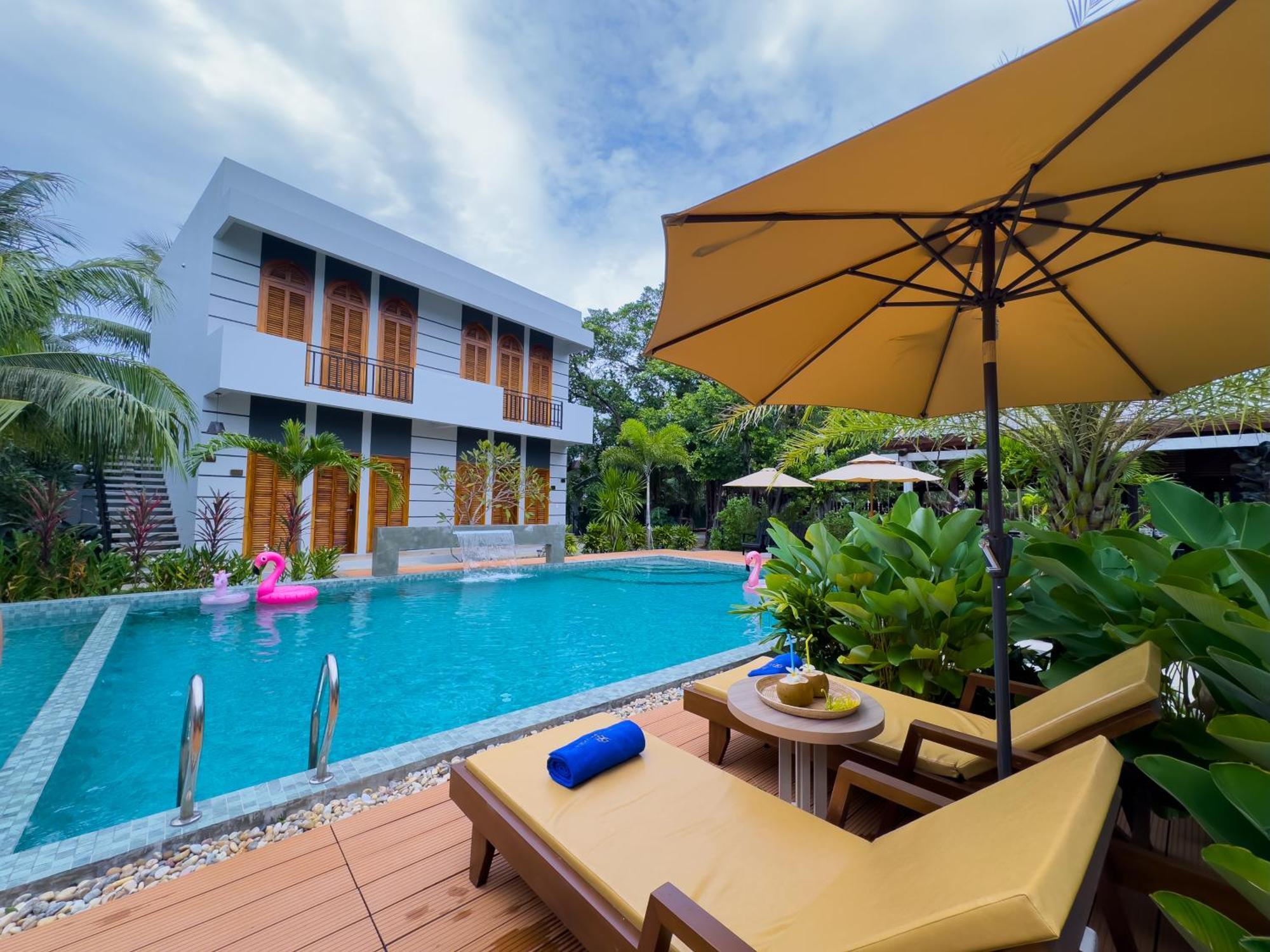 The R&B Boutique Hotel Кампот Екстериор снимка