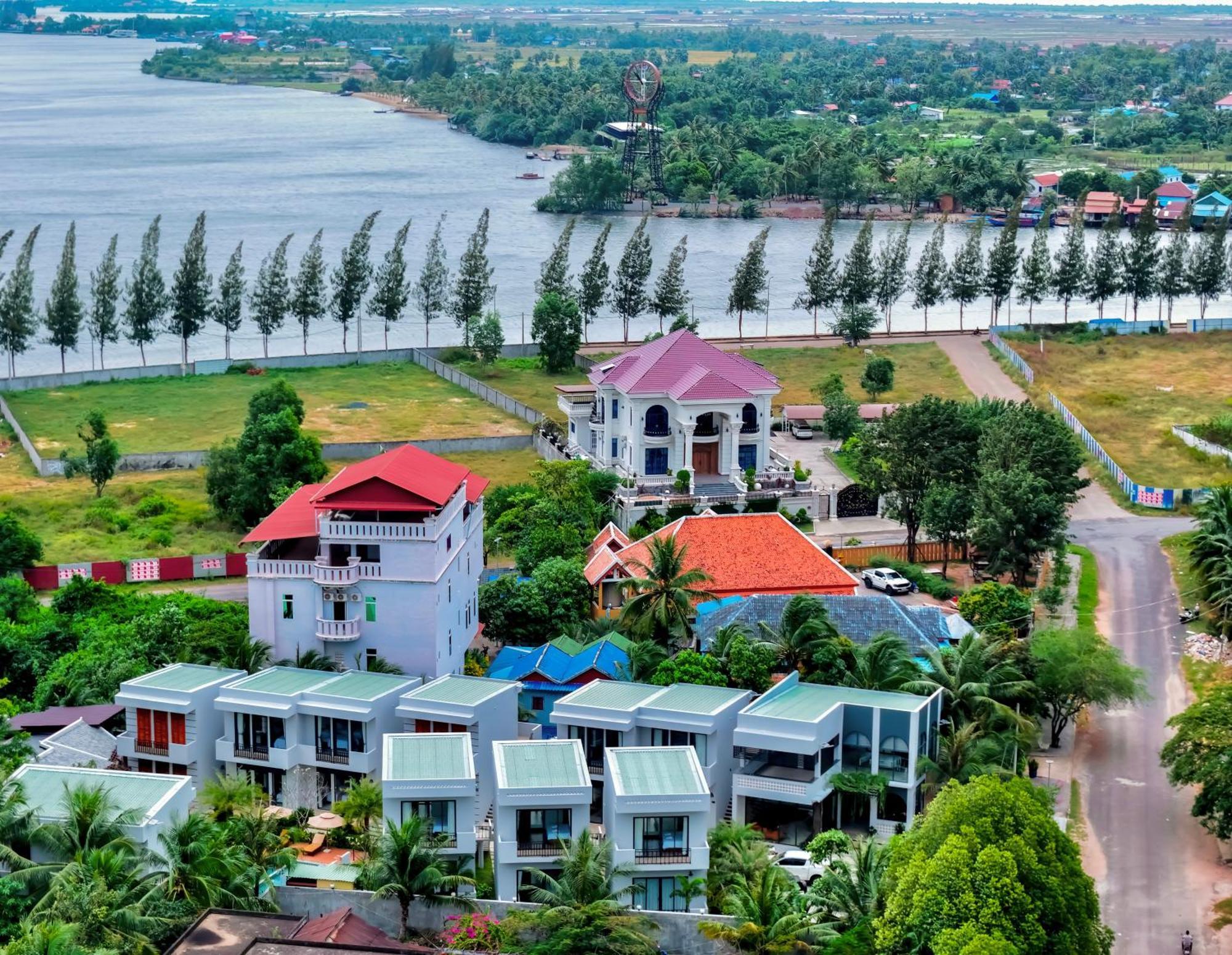 The R&B Boutique Hotel Кампот Екстериор снимка