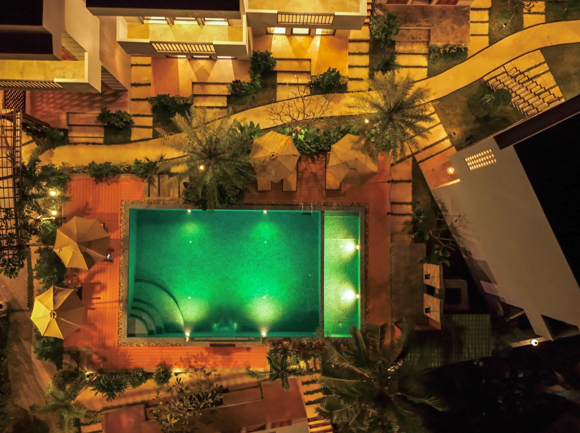 The R&B Boutique Hotel Кампот Екстериор снимка